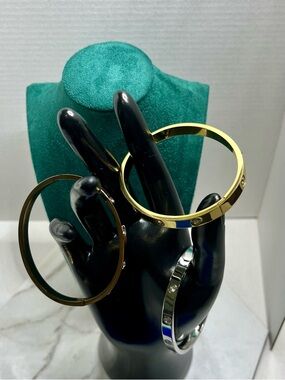 🆕 Stainless Bangle CHOICE of colors: Gold, Rose Gold or Silver with Crystals